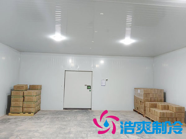 　　以上就是關(guān)于醫(yī)藥冷庫(kù)專用倉(cāng)庫(kù)中冷庫(kù)溫度要求范圍的詳細(xì)介紹，相信您看完一定對(duì)此有了更加深入的了解，如果您近期有醫(yī)藥冷庫(kù)建造的需求，歡迎咨詢浩爽制冷（400-861-7579）。醫(yī)藥冷庫(kù)-浩爽制冷,冷庫(kù)設(shè)計(jì)安裝一站式服務(wù)